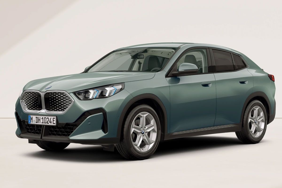 BMW iX2 Pure Edition