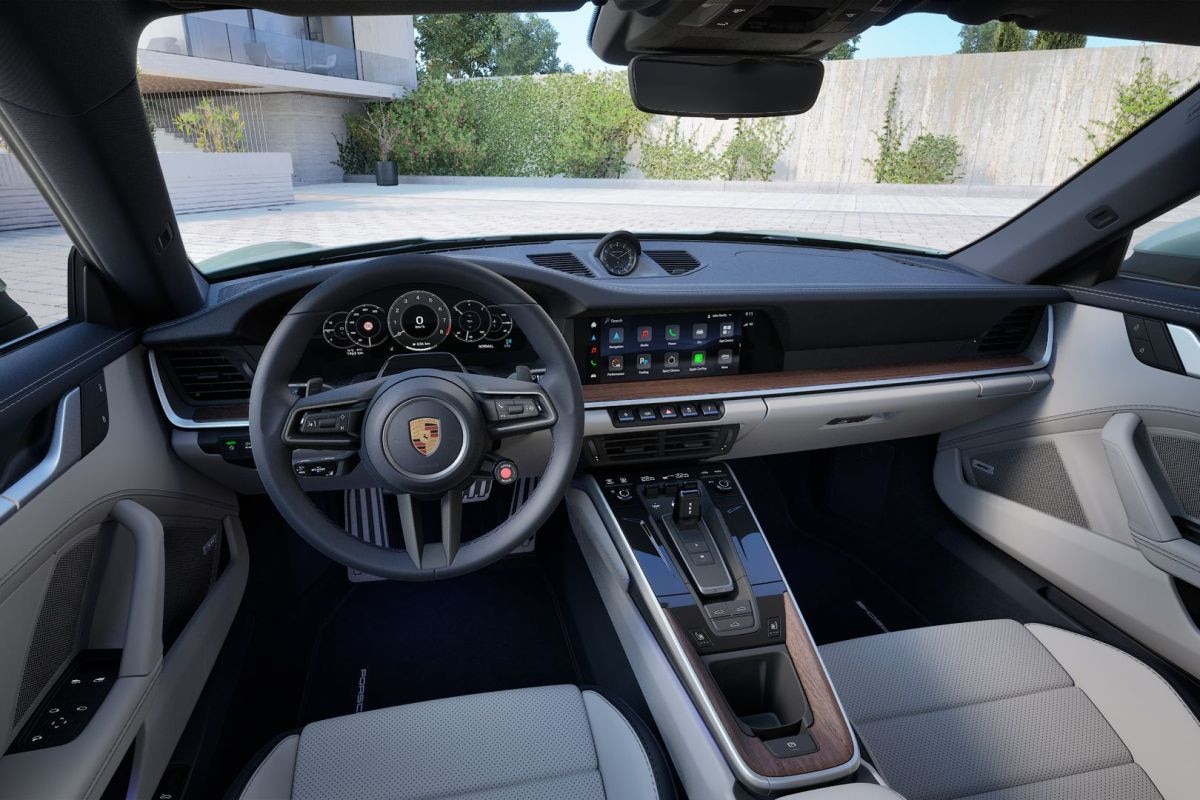 Porsche 911 back to basics