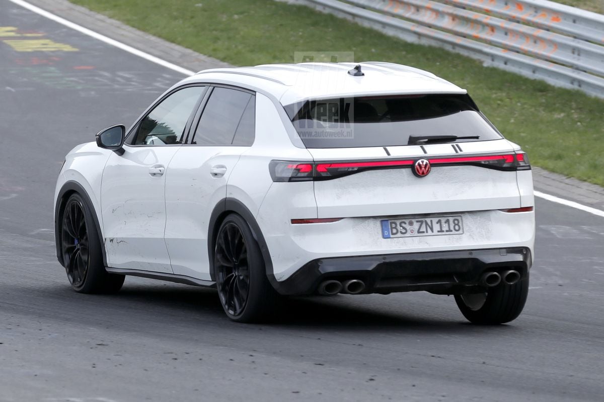 Volkswagen T-Roc spyshots