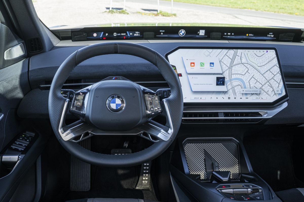 BMW iX3
