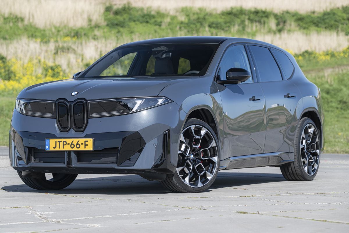 BMW iX3