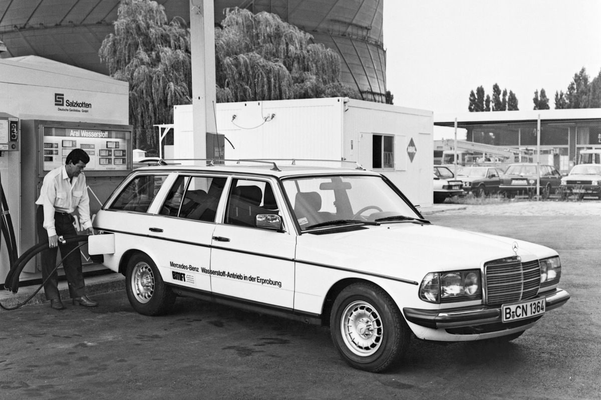 Mercedes-Benz W123
