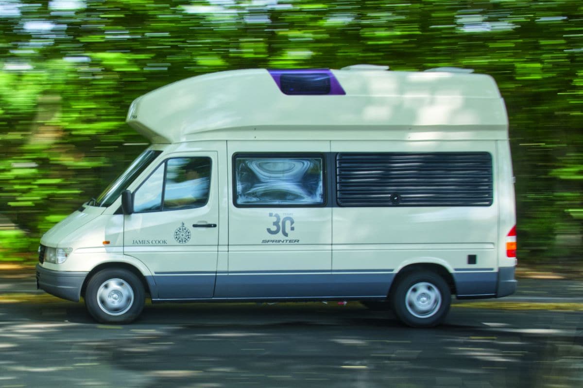 James Cook camper op basis van Mercedes Sprinter