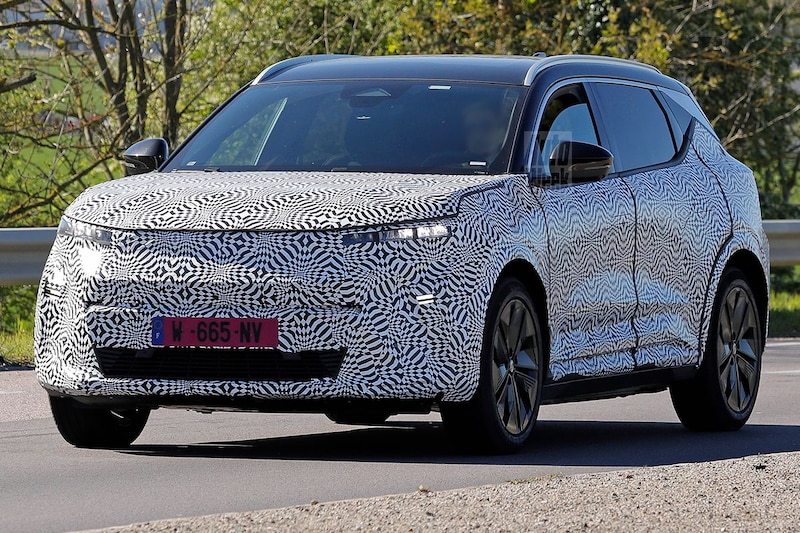 Spyshots Renault Scenic E-Tech Electric Facelift