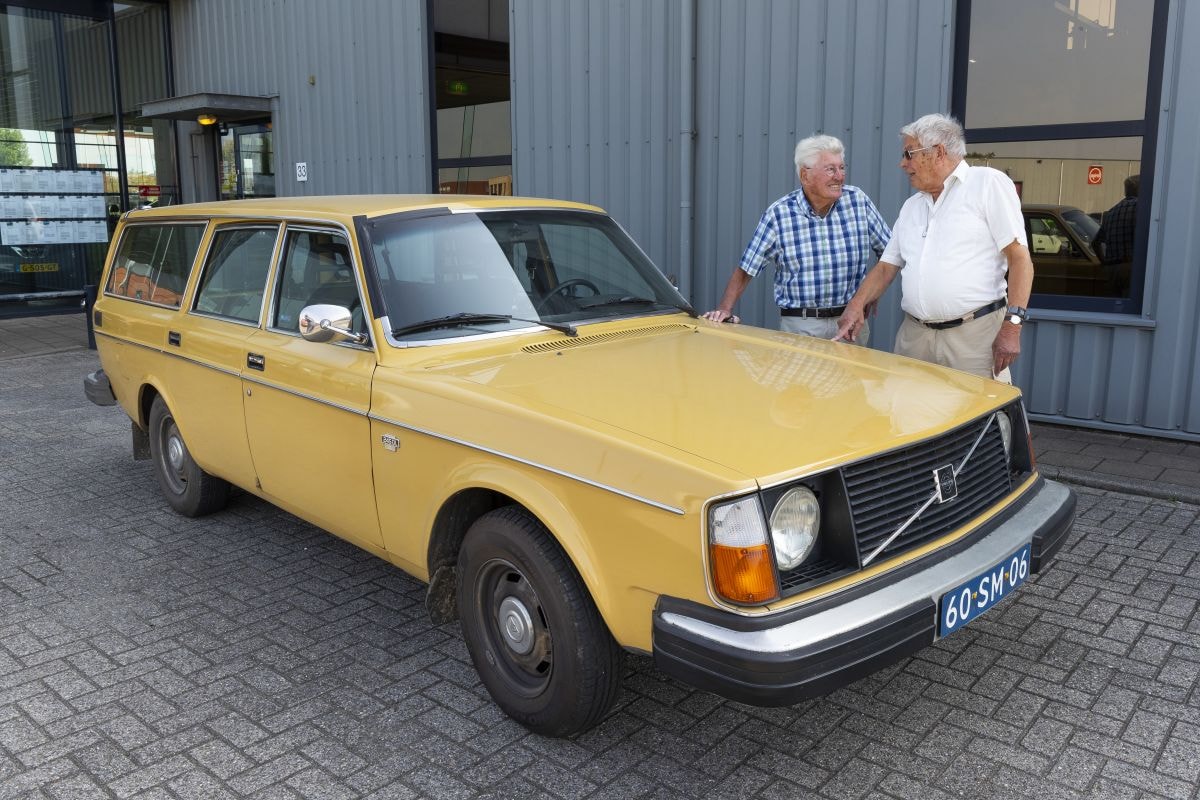 Volvo 245 DL