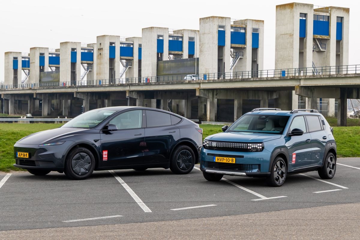 Repo Tesla Model Y vs Fiat Grande Panda