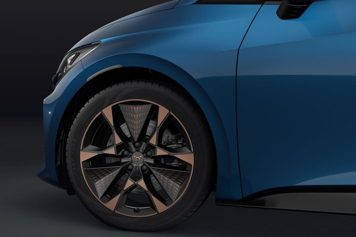 Cupra Born Back to Basics