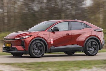 Toyota C-HR+