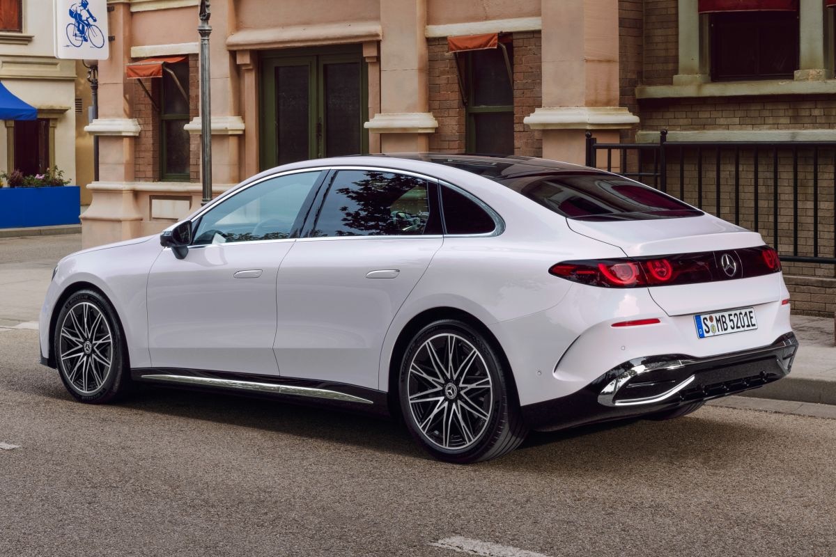 Mercedes-Benz C-klasse EQ