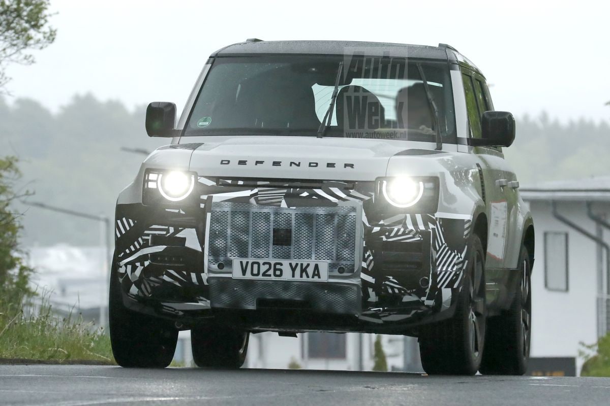 Land Rover Defender spyshots