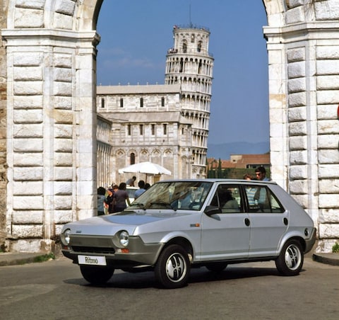 Je denkt dat hier een Fiat Ritmo staat maar dat is het niet