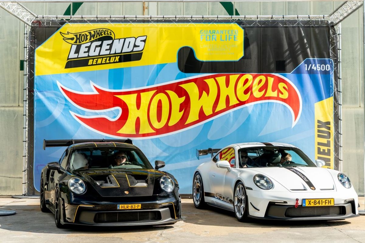 Mattel advertorial (ON-113700)
