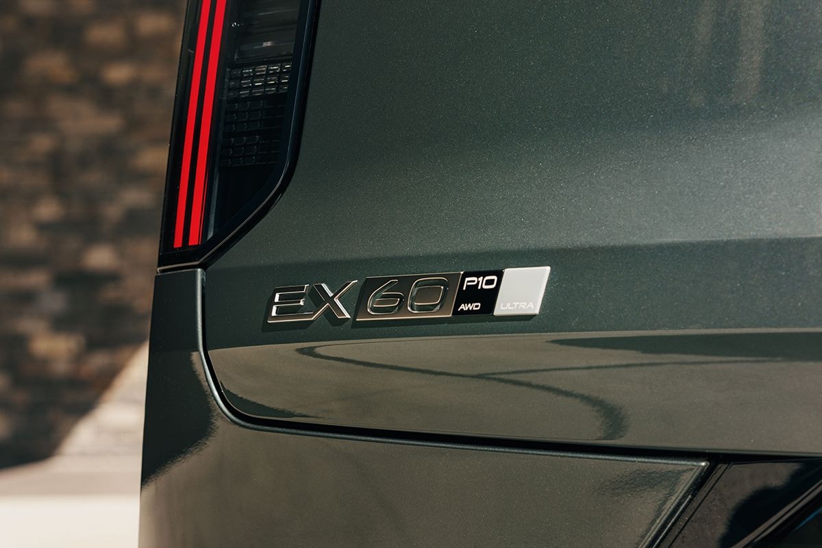 Volvo EX60