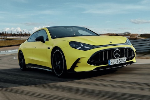 V8 op zijspoor: Mercedes-AMG GT 4-Deurs Coupé voortaan helemaal elektrisch