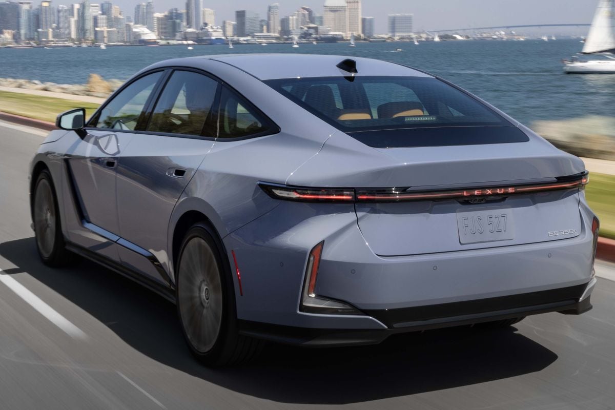 Lexus ES (2026)