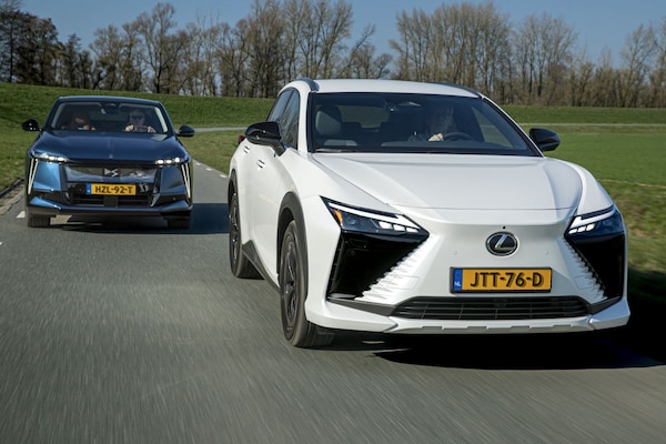 Lexus RZ