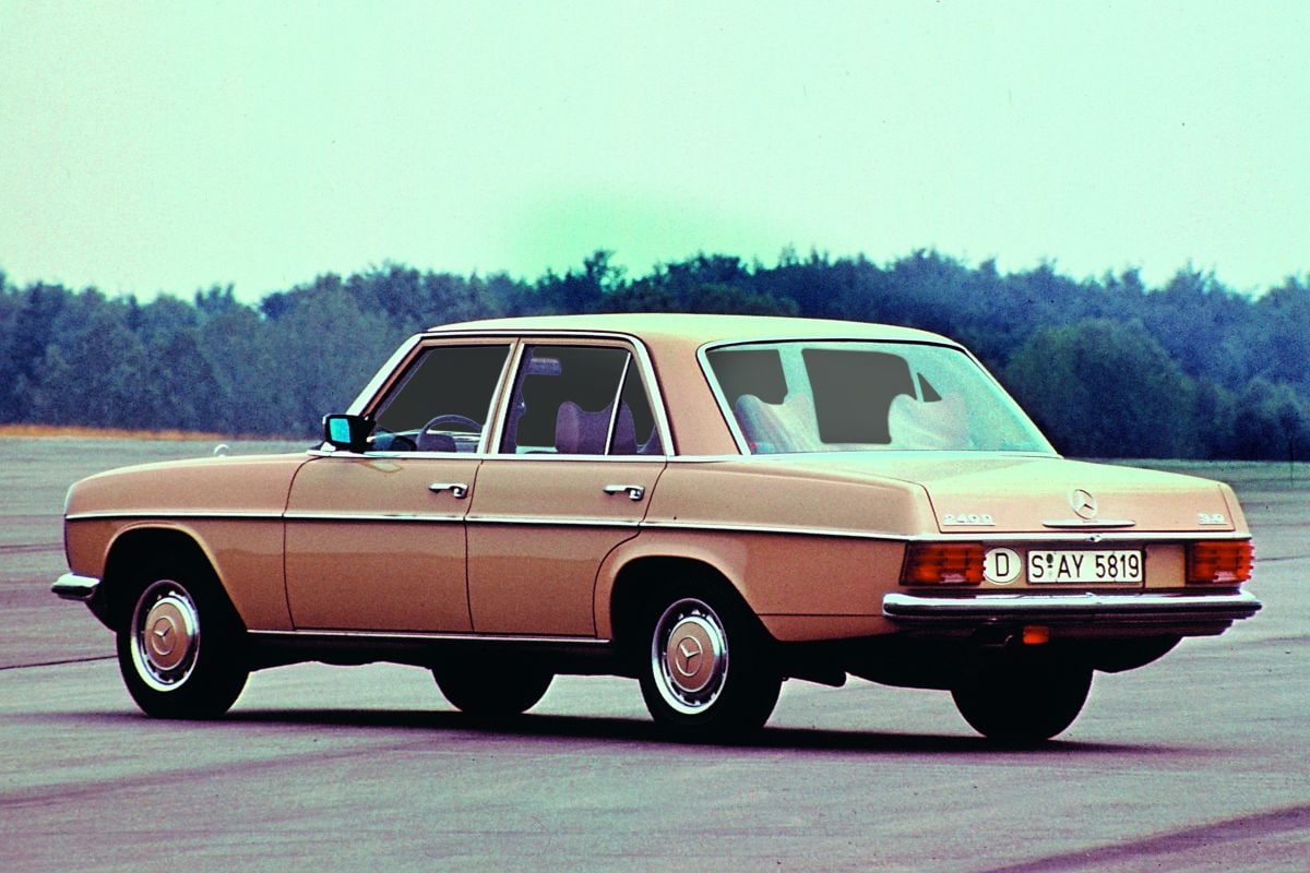 Mercedes 240D 3.0 W115 Strich 8