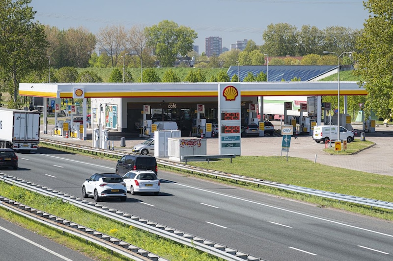 Tanken weer duurder door stijgende olieprijzen