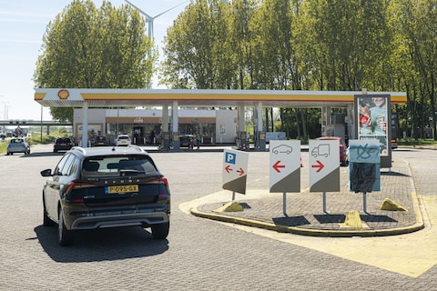 ANWB: veel autorijders bezuinigen wegens gestegen benzineprijzen