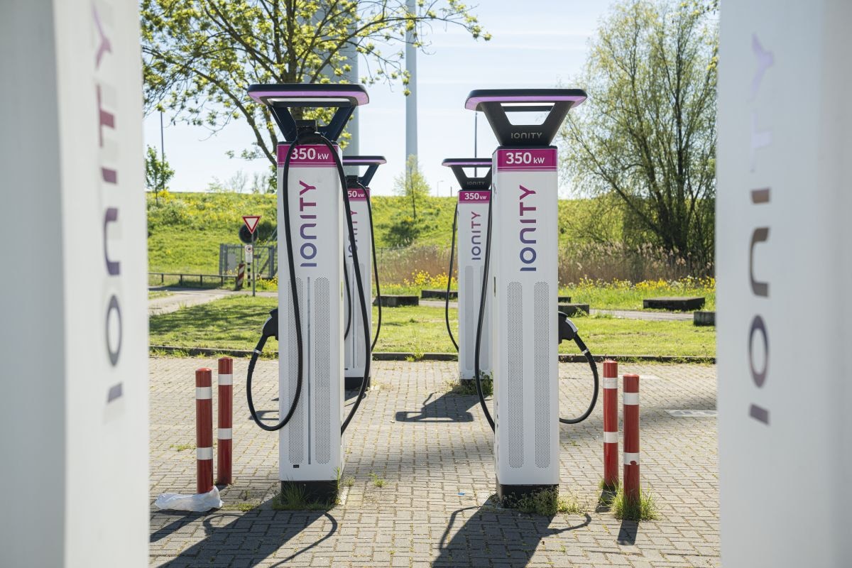 Laadstations, laadstation, snelladen, Ionity