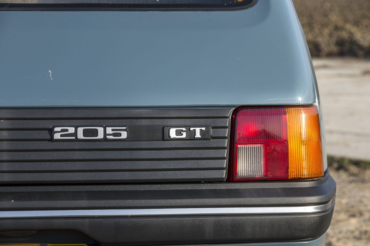 Peugeot 205 GT (1984)