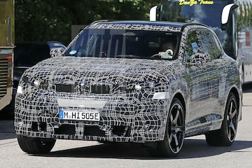 BMW iX5 M spyshots