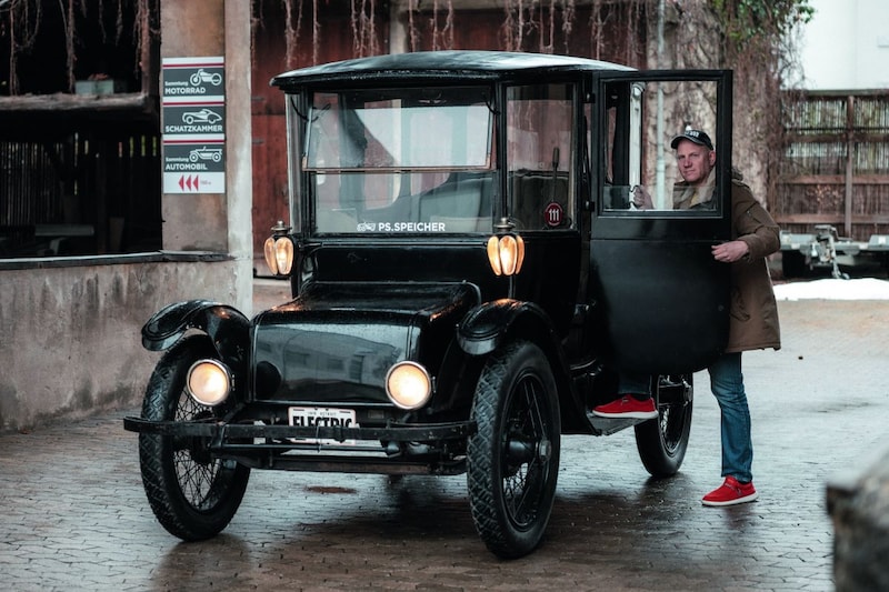 Dit is de elektrische auto van Oma Duck: een Detroit Electric uit 1916