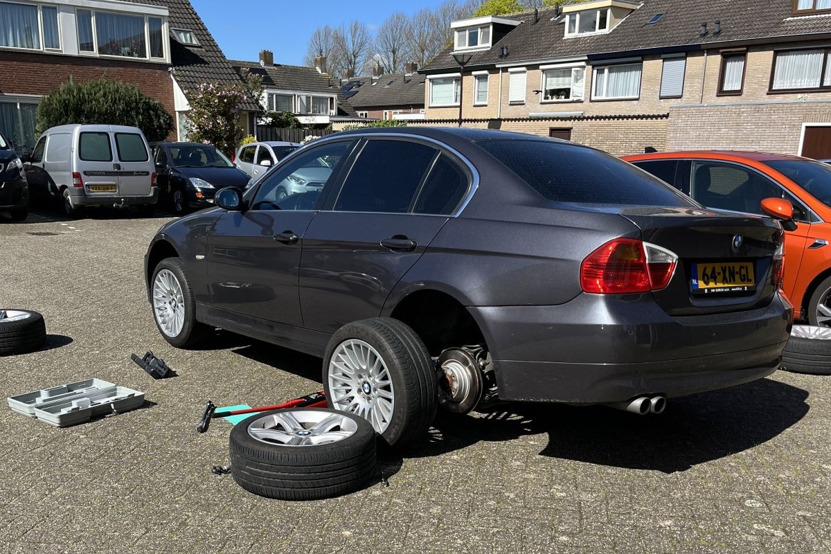 BMW 325i Mijn Eerste Auto