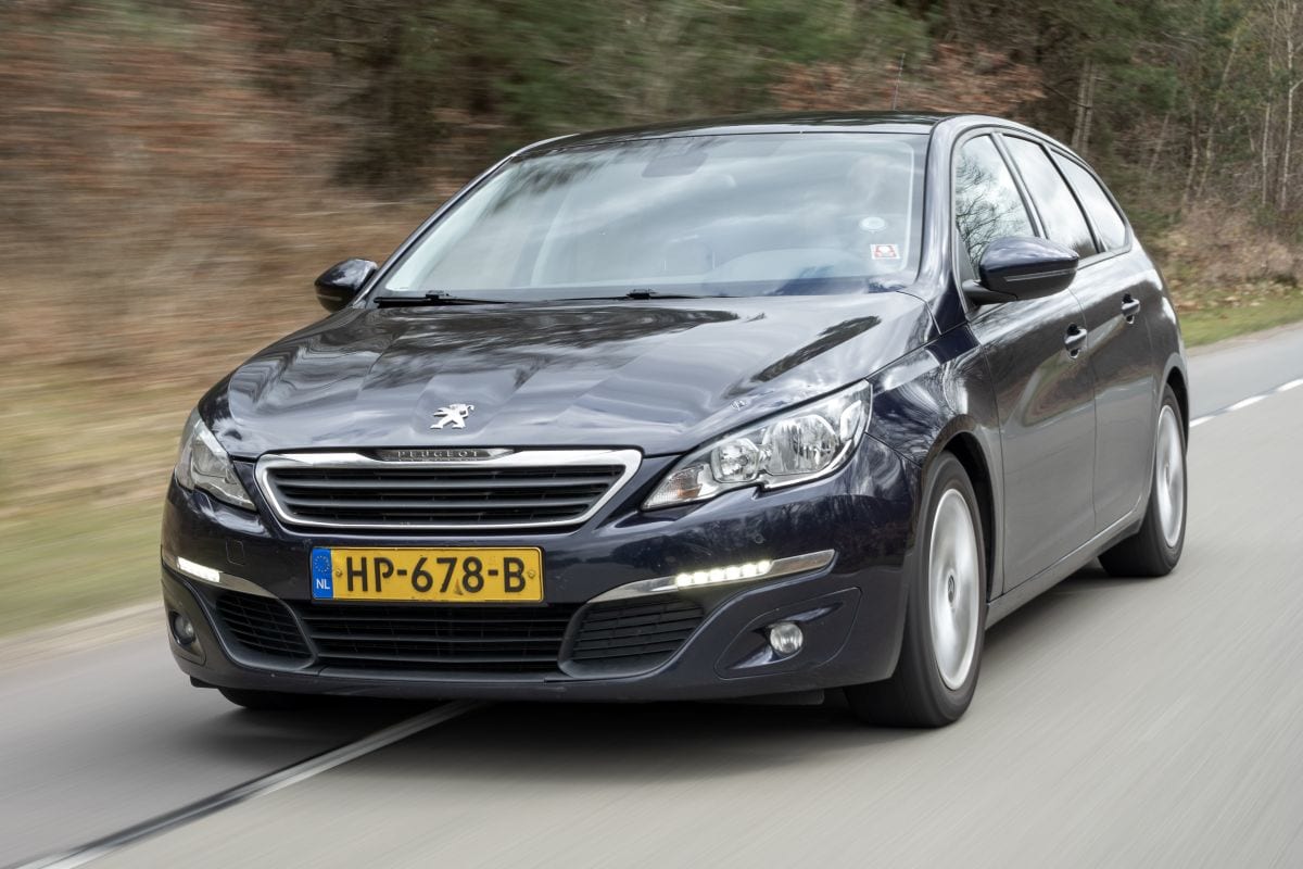 Peugeot 308 SW in klokje rond