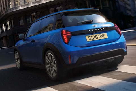 Mini Cooper met benzinemotor krijgt goedkopere instapversie