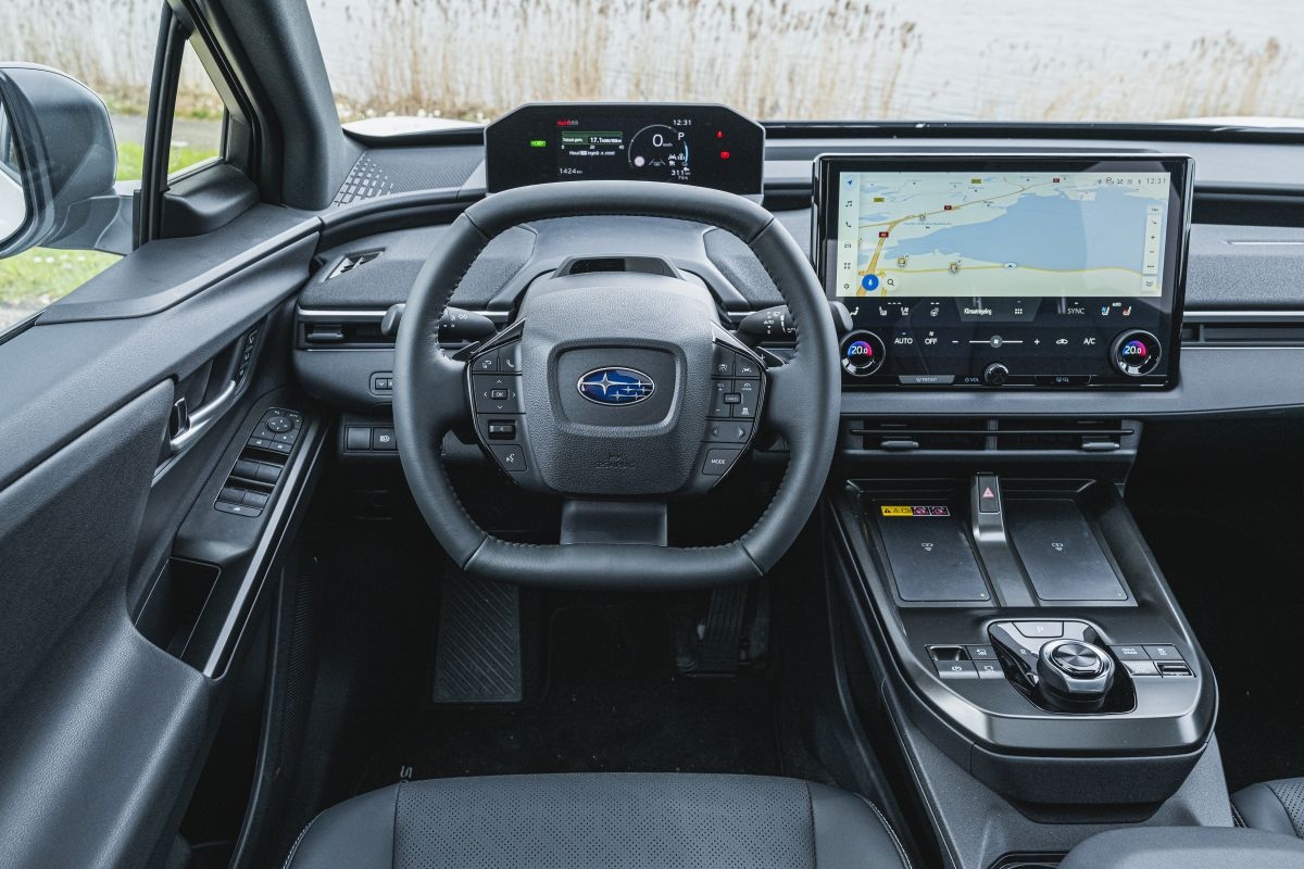 Skoda Enyaq RS Subaru Solterra dubbeltest 2026