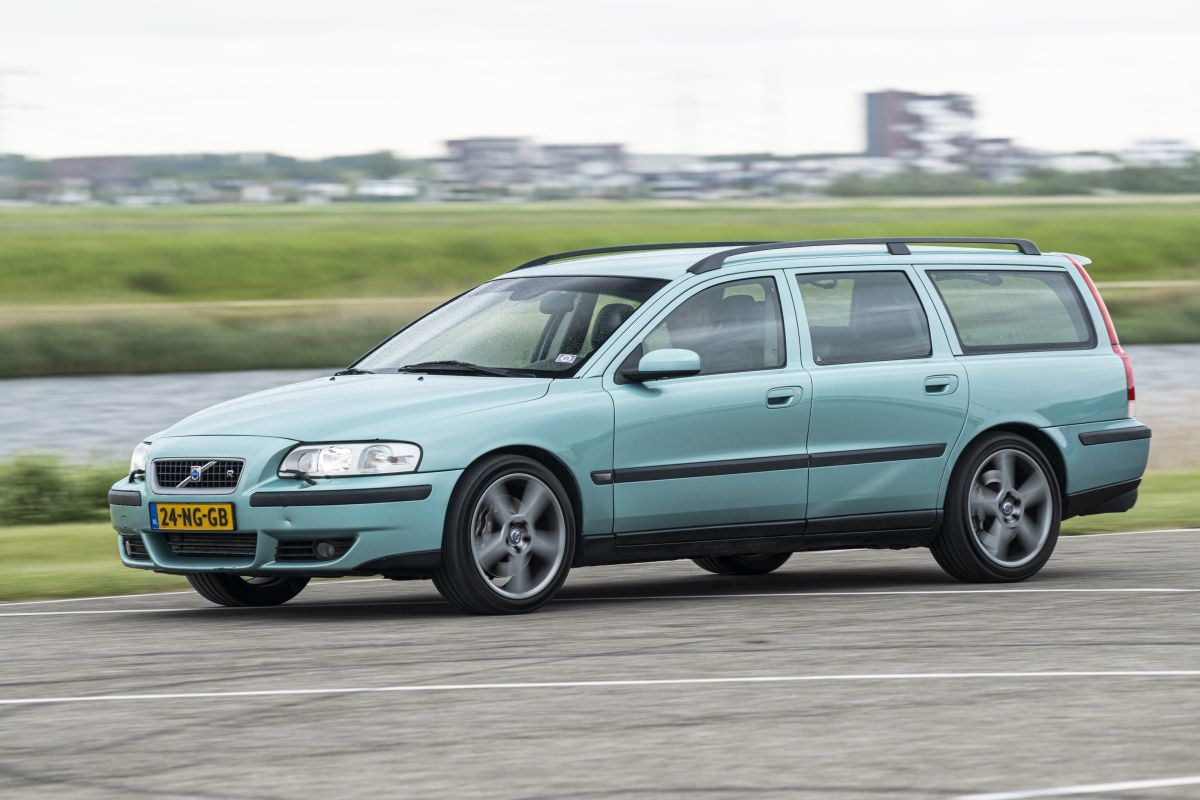 Volvo V70R