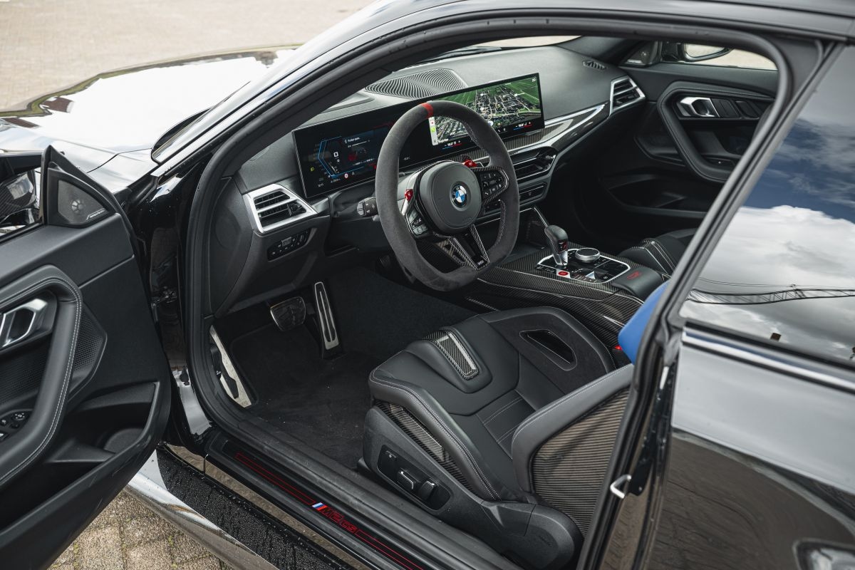 BMW M2 CS