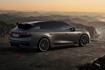 Lynk & Co 07 GT