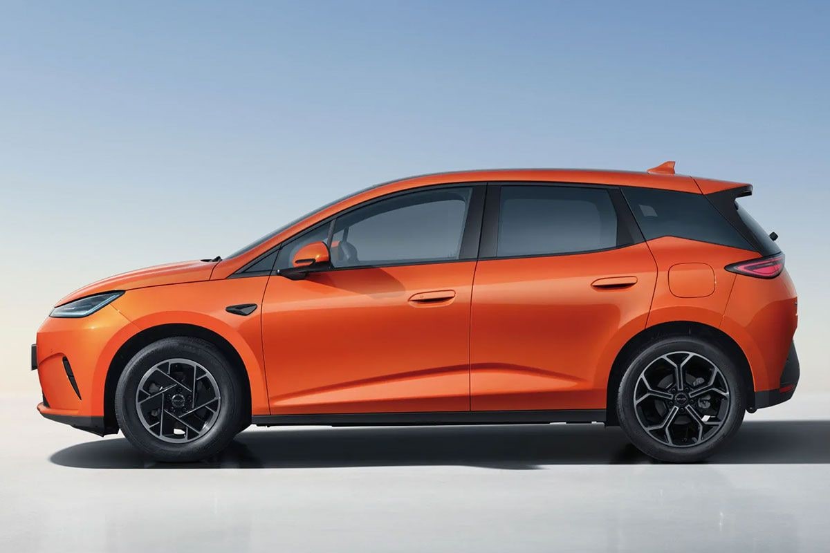 BYD Dolphin G Back to Basics