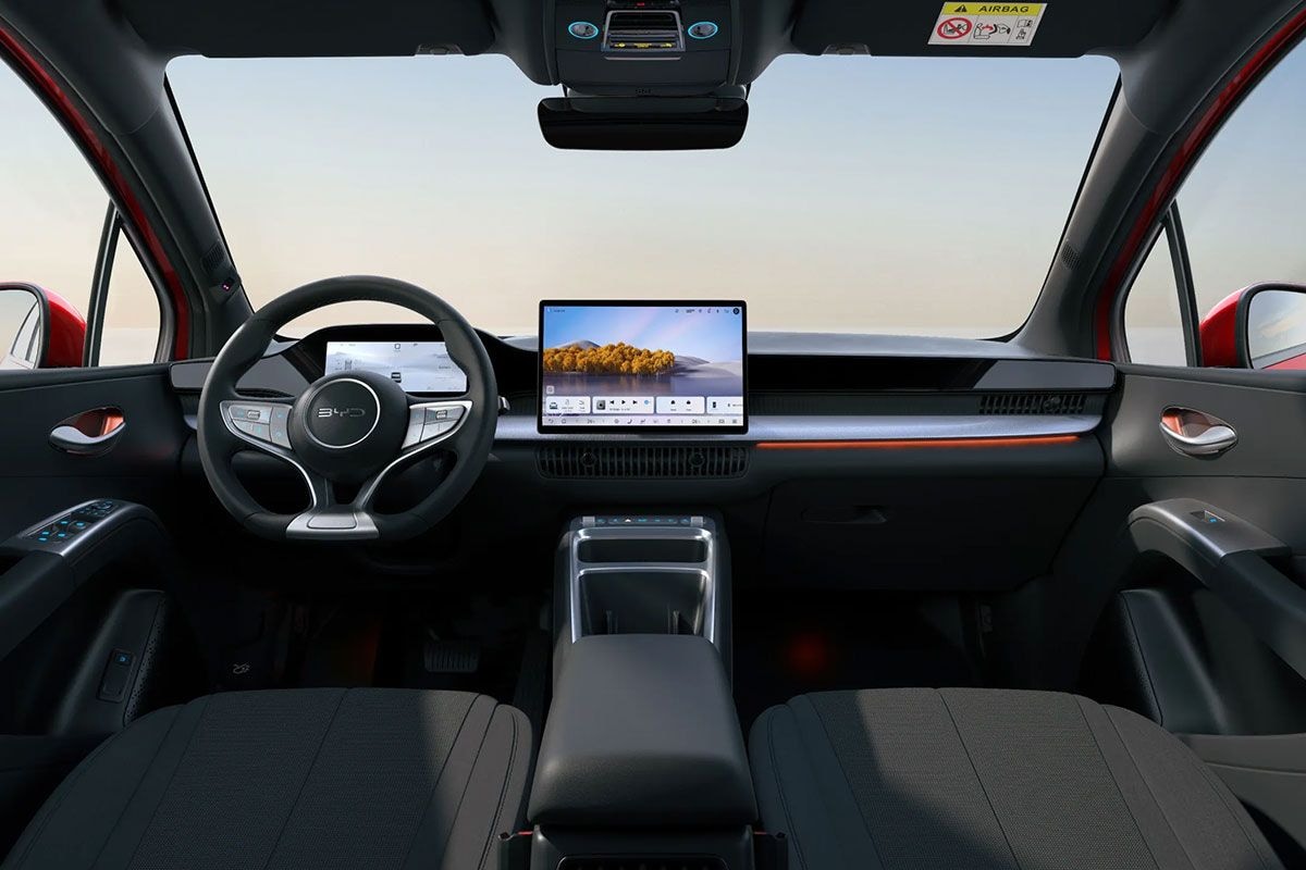 BYD Dolphin G Back to Basics