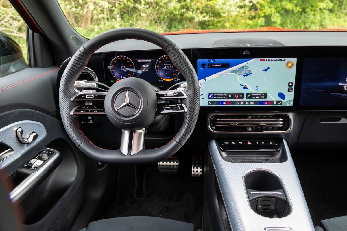 Mercedes-Benz GLB 250 EQ