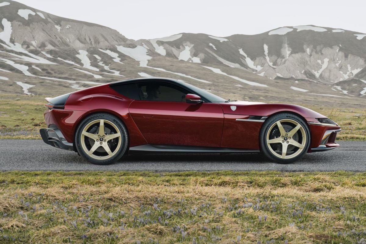 Ferrari 12 Cilindri Manuale