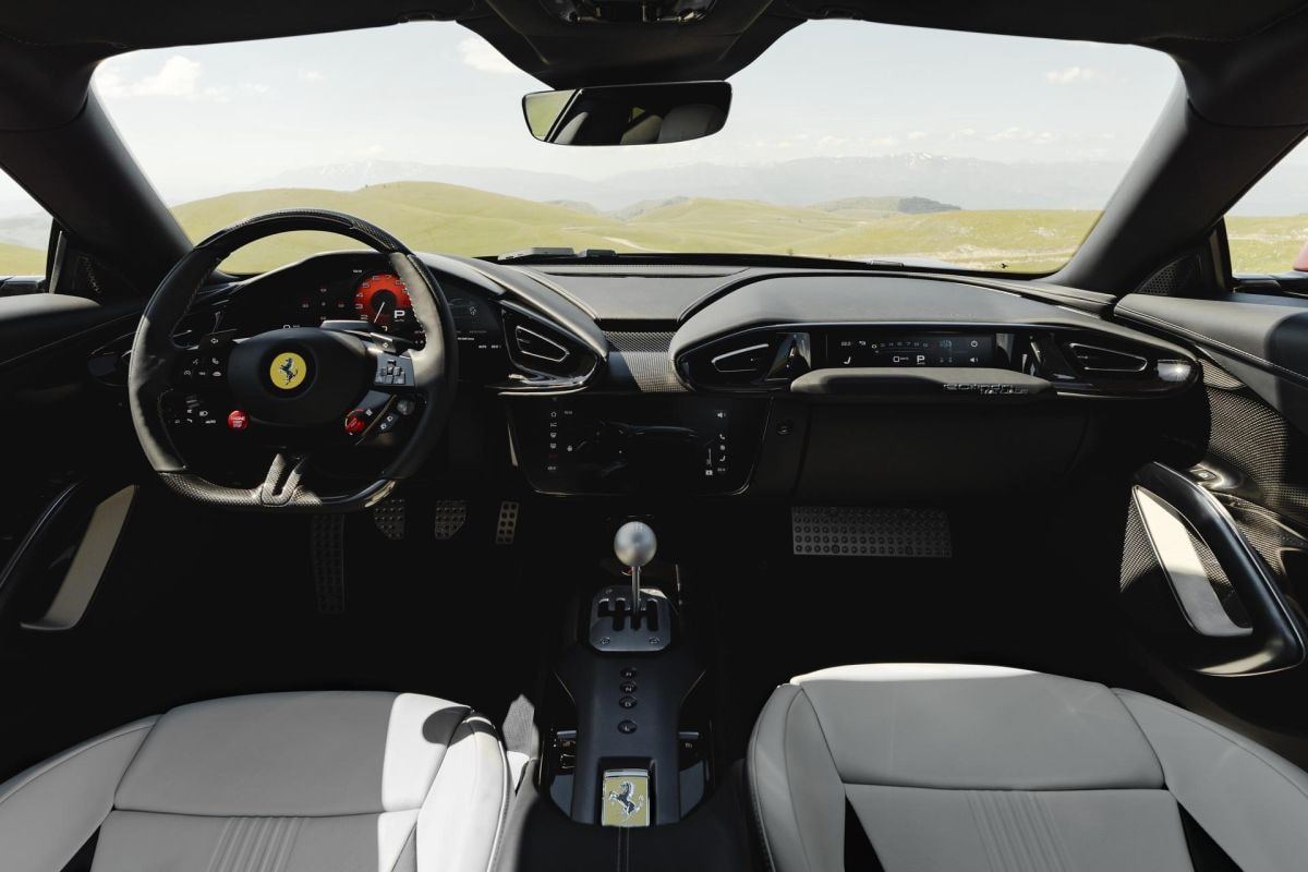 Ferrari 12 Cilindri Manuale