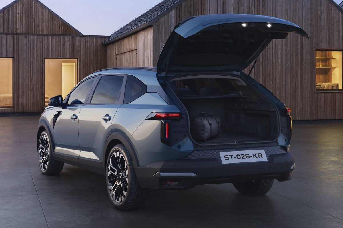 Dacia Striker