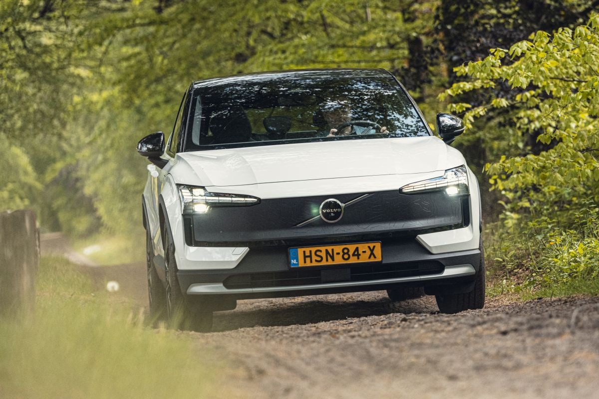 Volvo EX30 Cross Country