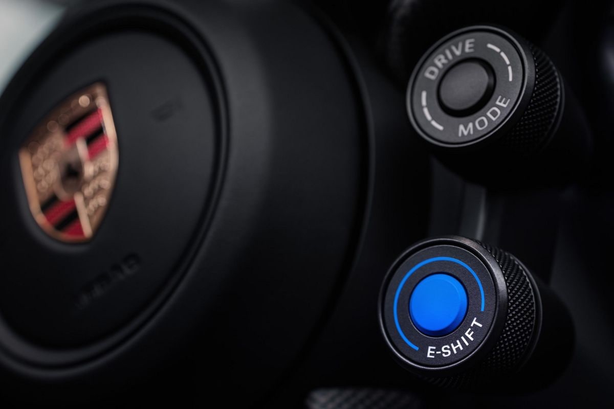 Porsche Taycan E-Shift