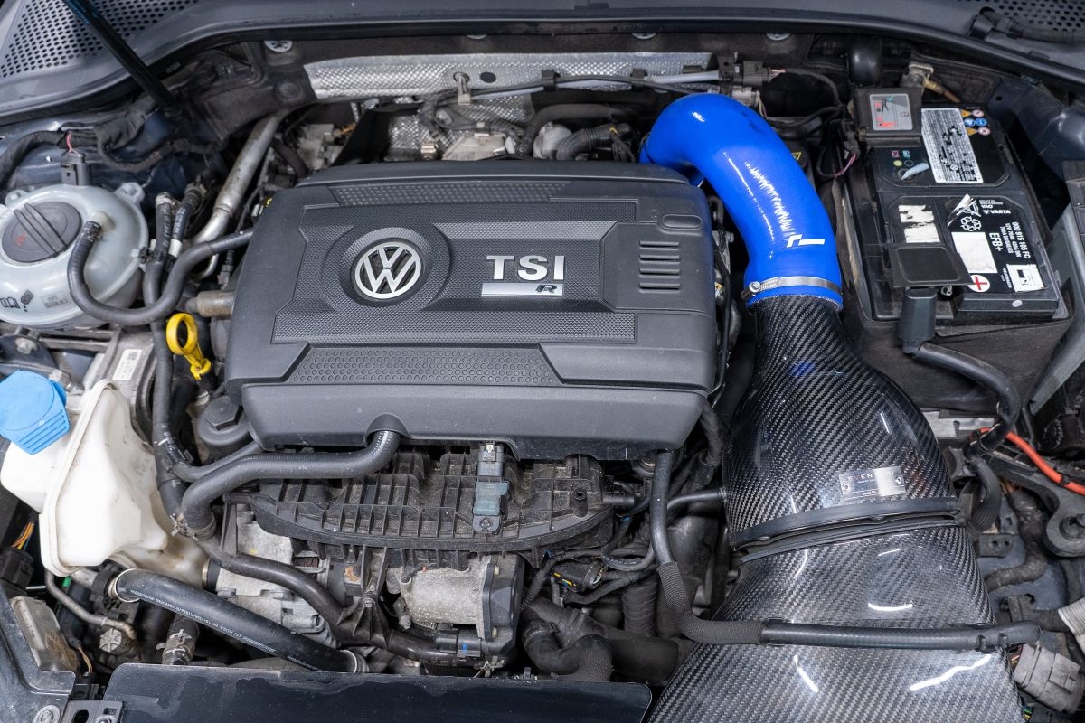 Volkswagen Golf R op de rollenbank