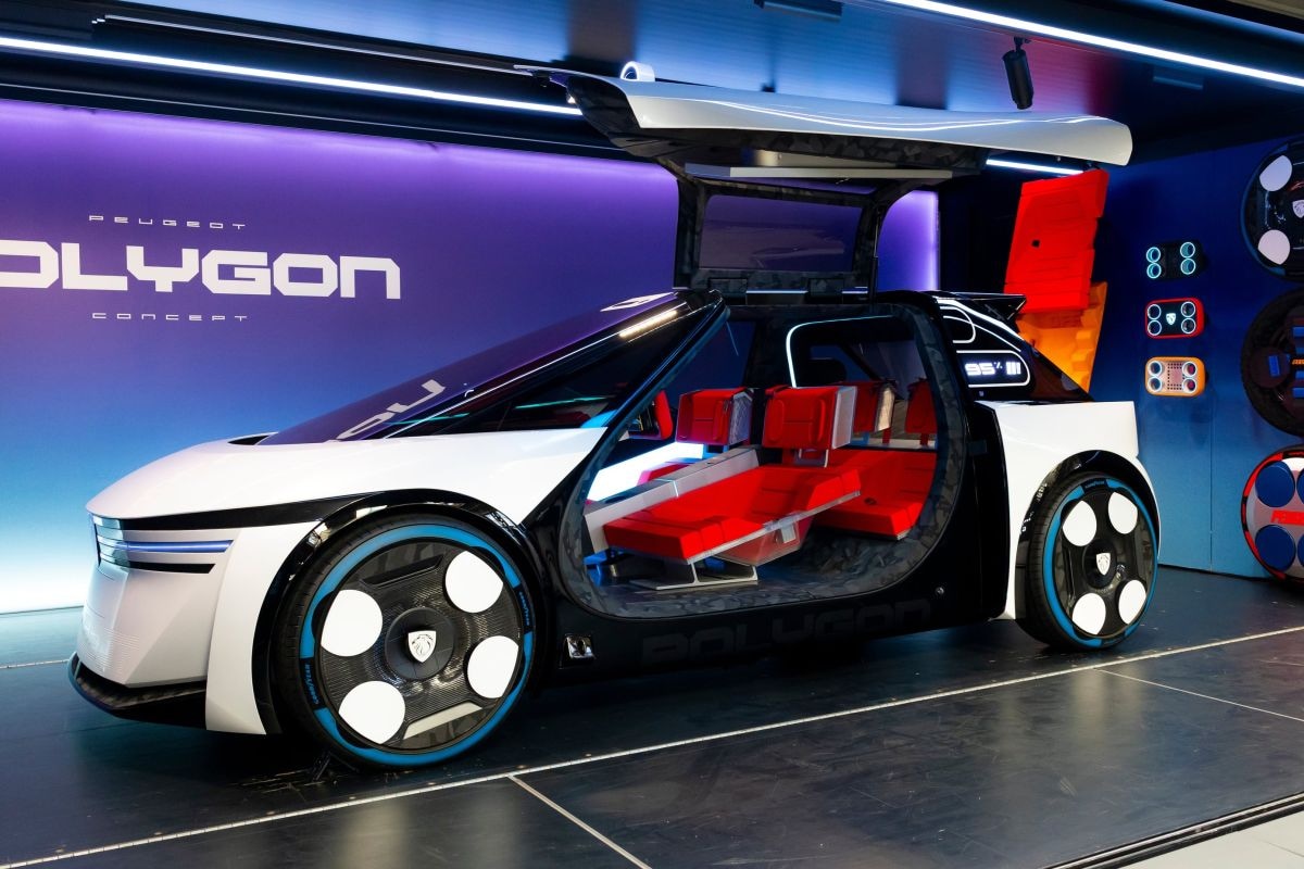 Peugeot Hypersquare stuurwiel Polygon concept