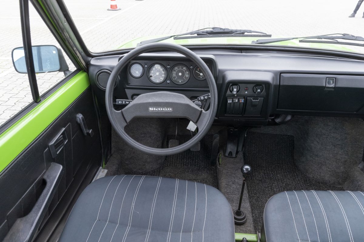 Skoda 105 L