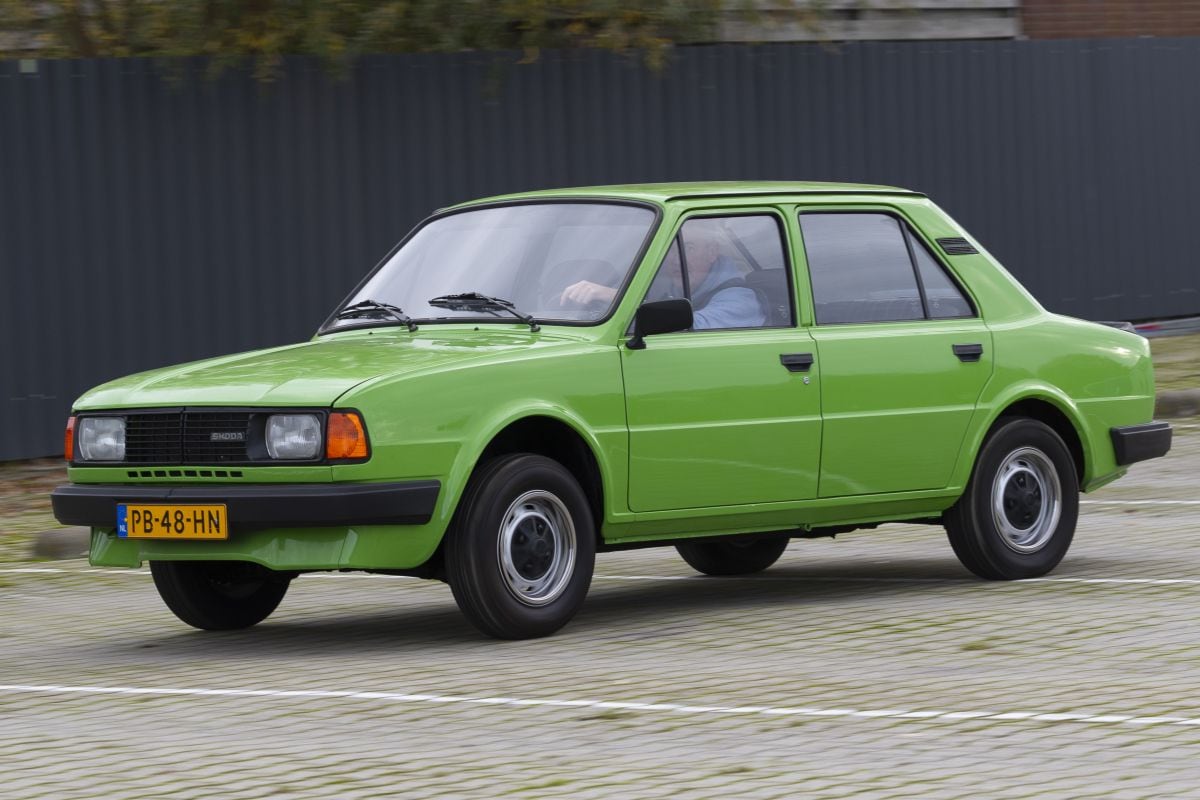 Skoda 105 L