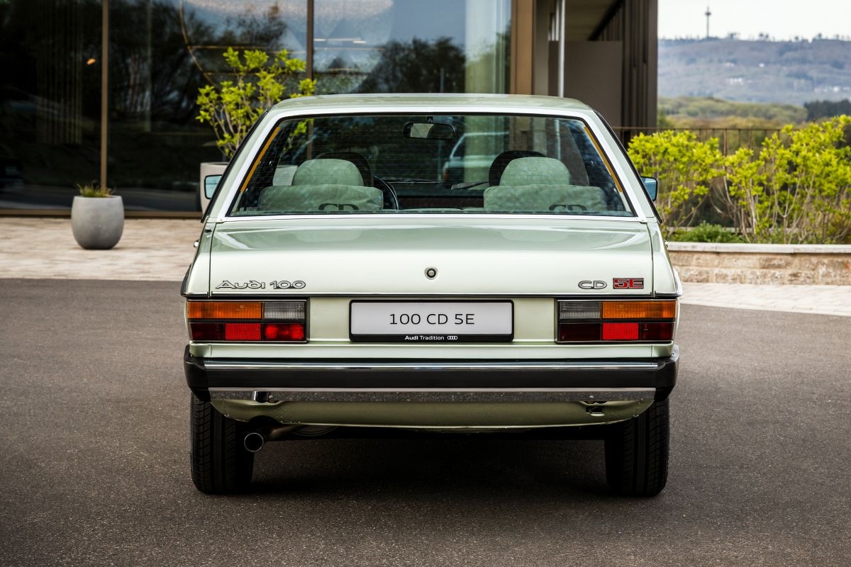 Audi 100 5E