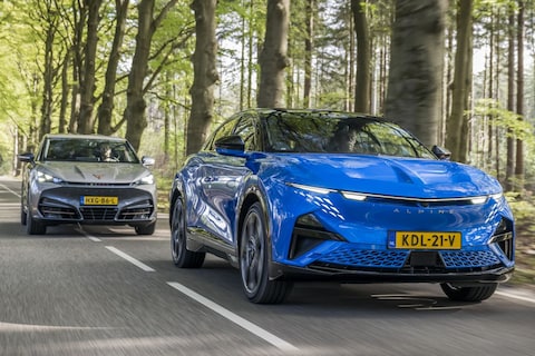De Alpine A390 voelt specialer, maar de Cupra Tavascan is beter