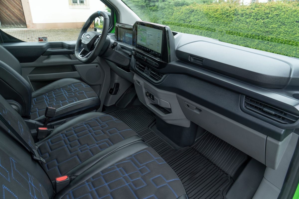 Ford E-Transit Custom MS-RT