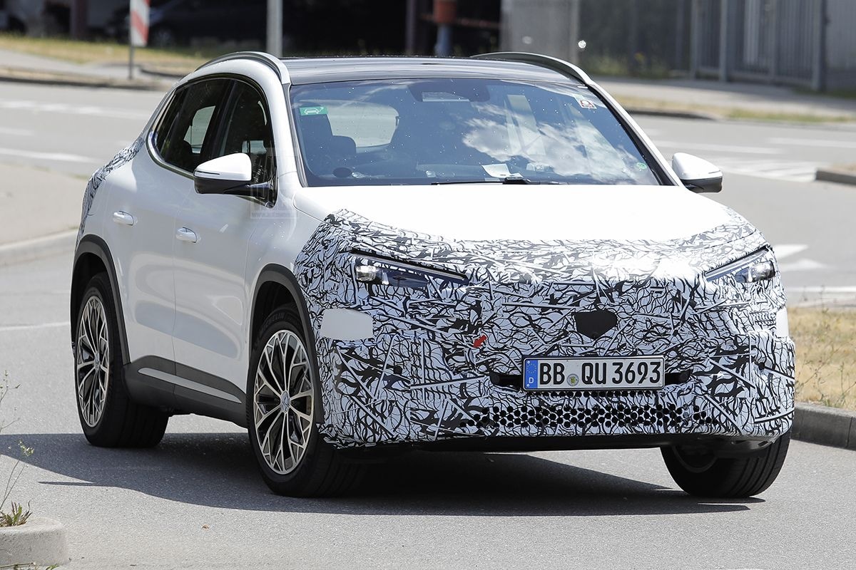 Spyshots Mercedes-Benz GLA